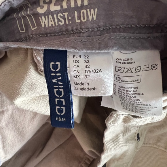 beige shorts with cactus. - Picture 4 of 4